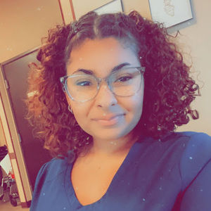 Meet your Posher, Pilar